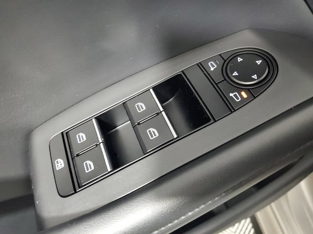 Used 2022 MAZDA MAZDA3 s FWD image 20