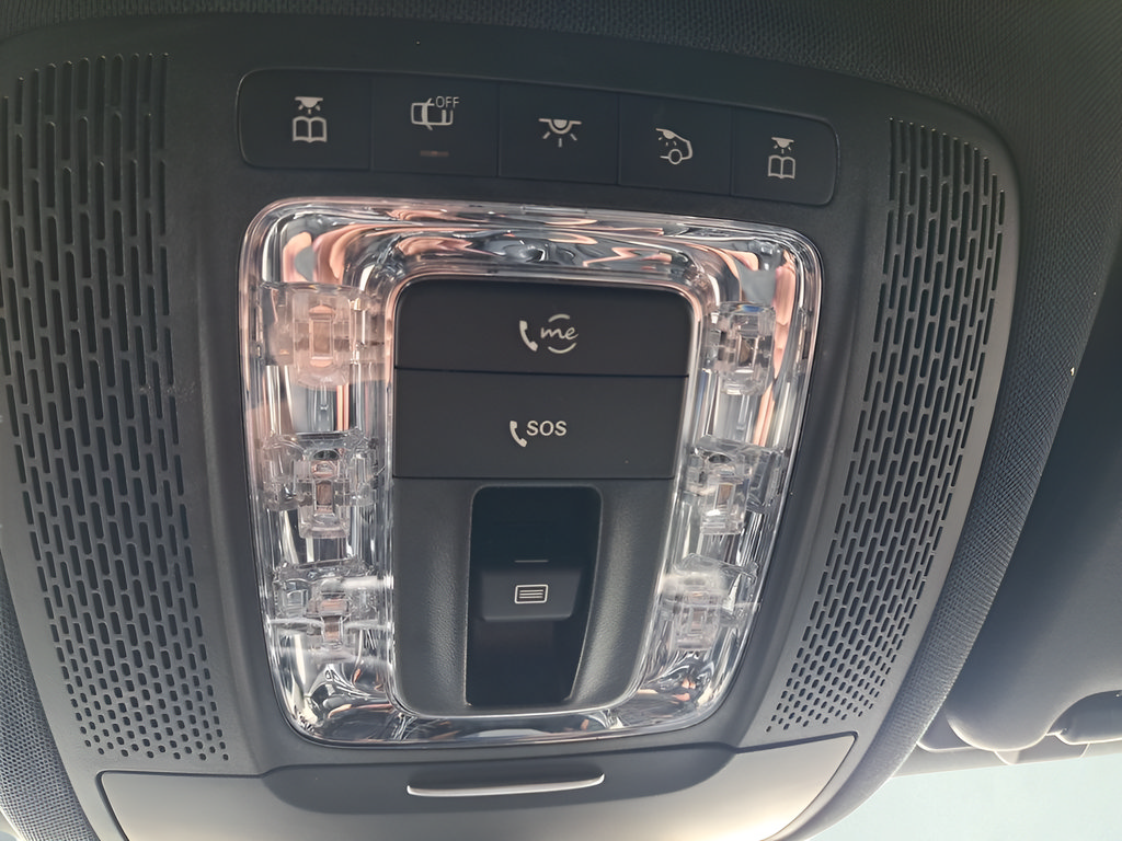 Used 2021 Mercedes-Benz GLE 350 4MATIC image 26