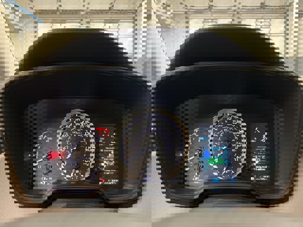 Used 2020 Toyota Corolla LE image 16