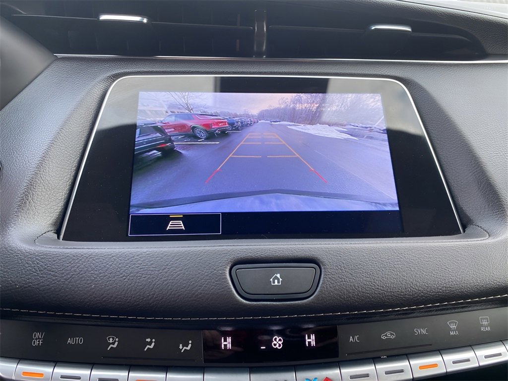 Certified 2023 Cadillac XT4 Luxury w/ Cold Weather Package image 23