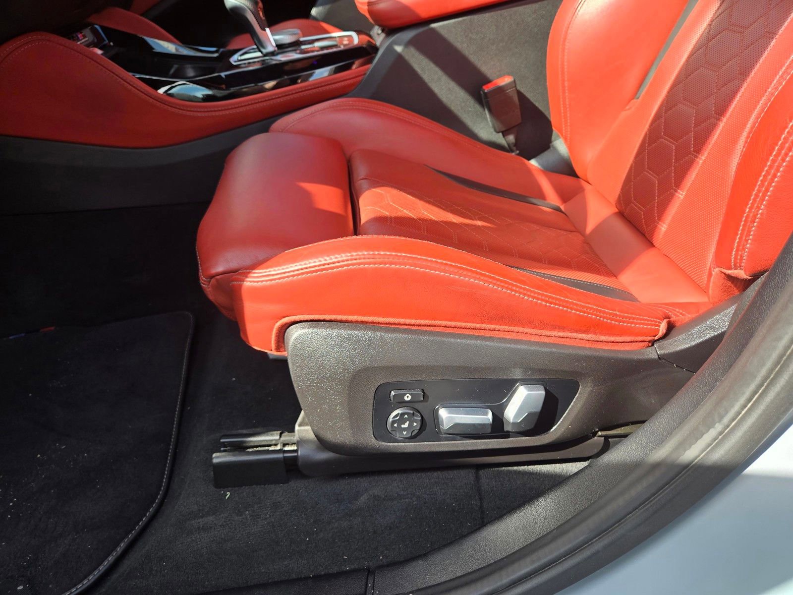 Used 2023 BMW X4 M w/ Competition Package image 11