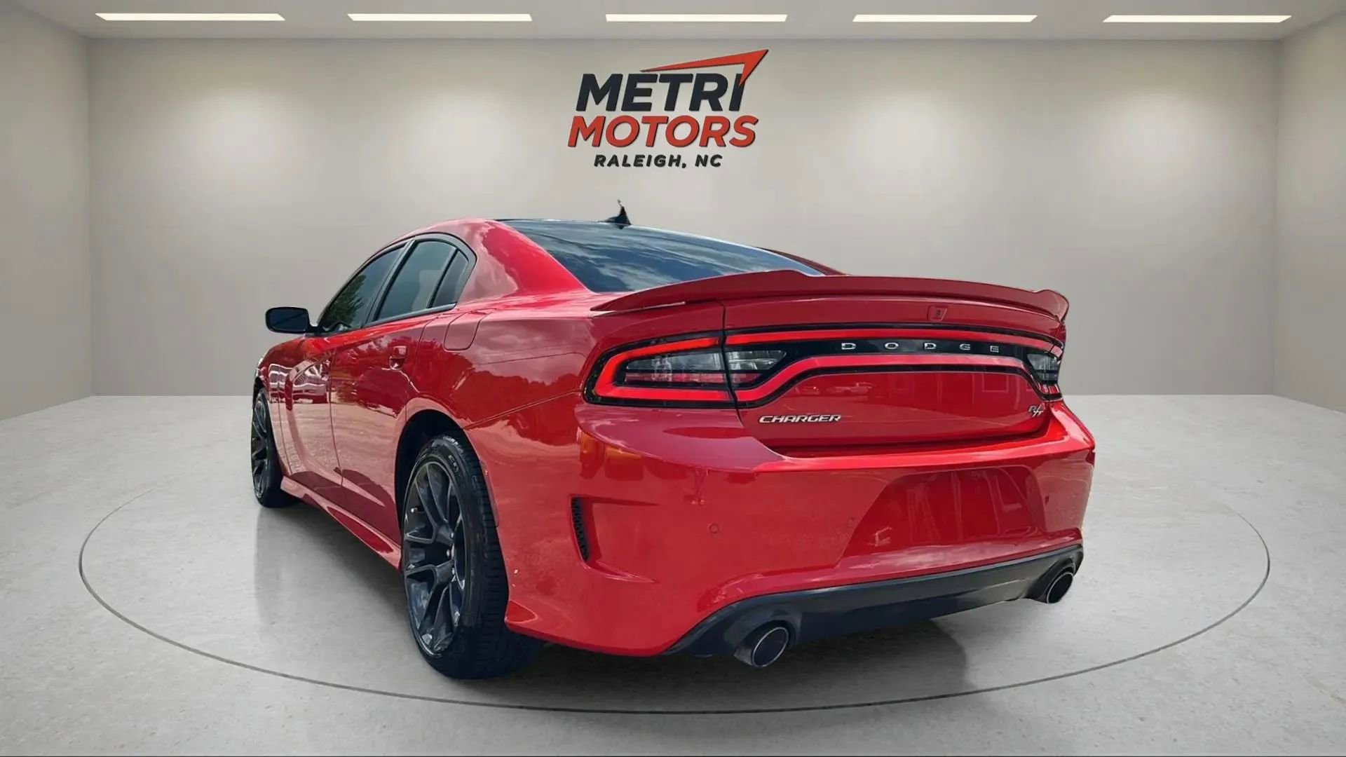 Used 2021 Dodge Charger R/T w/ Plus Group image 7