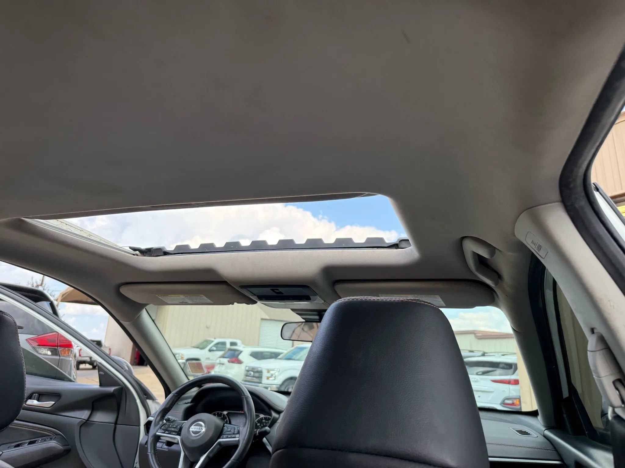 Used 2020 Nissan Altima 2.5 SR w/ Premium Package image 21