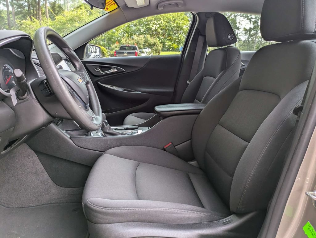 Used 2024 Chevrolet Malibu LT FWD image 19