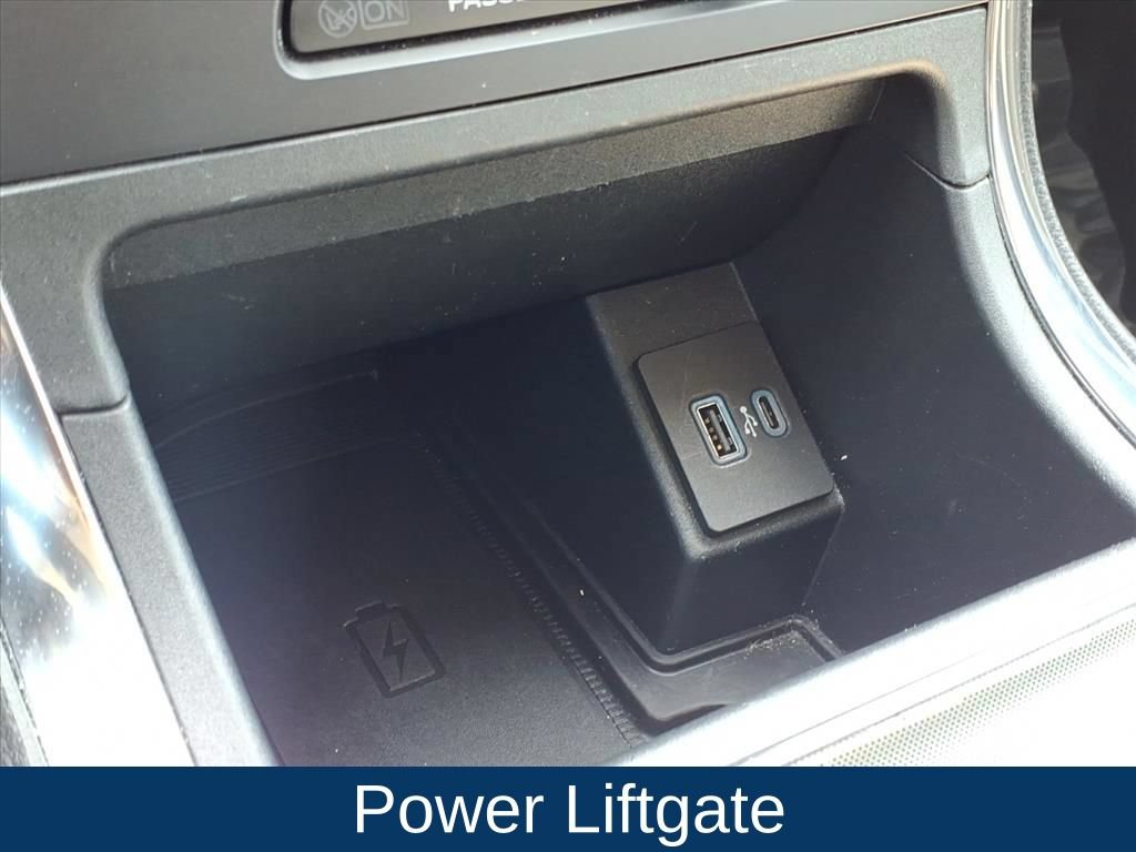 Used 2024 Ford Edge Titanium AWD/4WD image 8