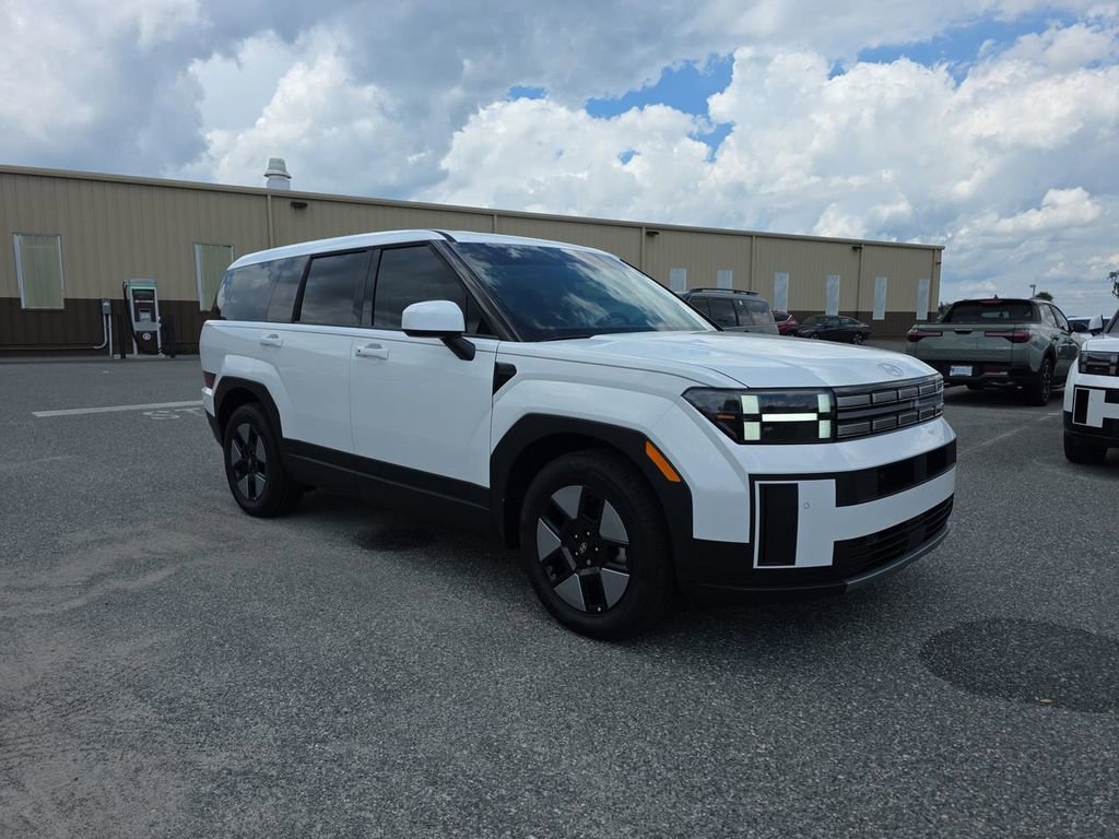 New 2026 Hyundai Santa Fe SE image 2