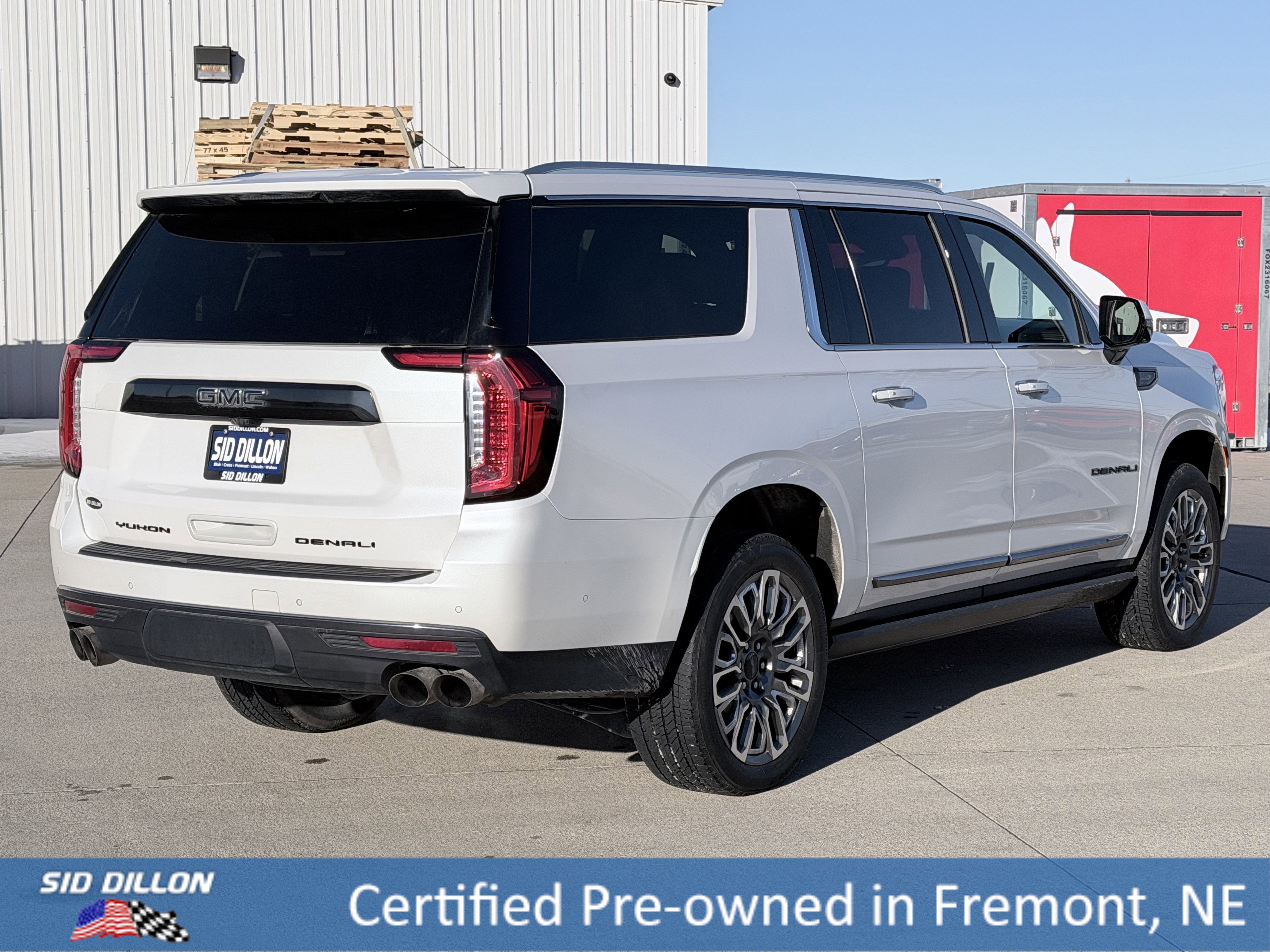 Certified 2023 GMC Yukon XL Denali Ultimate w/ LPO, Floor Liner Package image 4