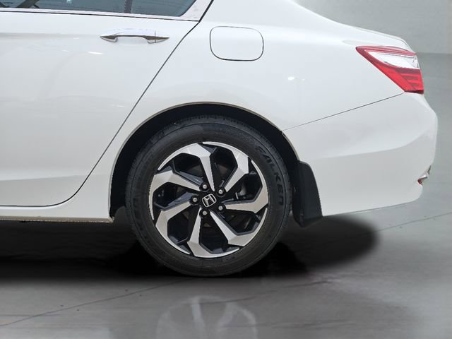 Certified 2017 Honda Accord EX-L image 15