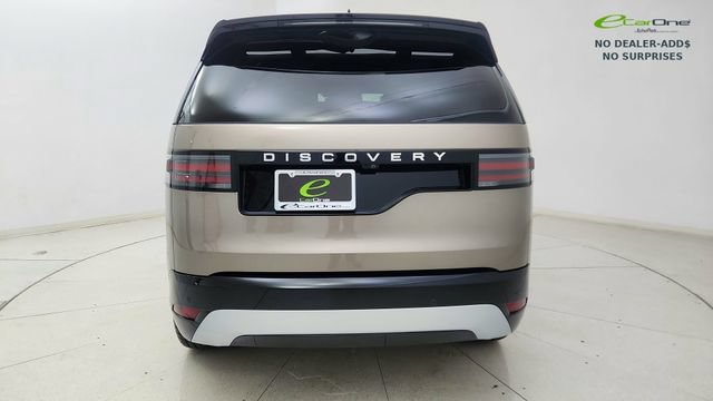 Used 2024 Land Rover Discovery Metropolitan Edition AWD/4WD image 18