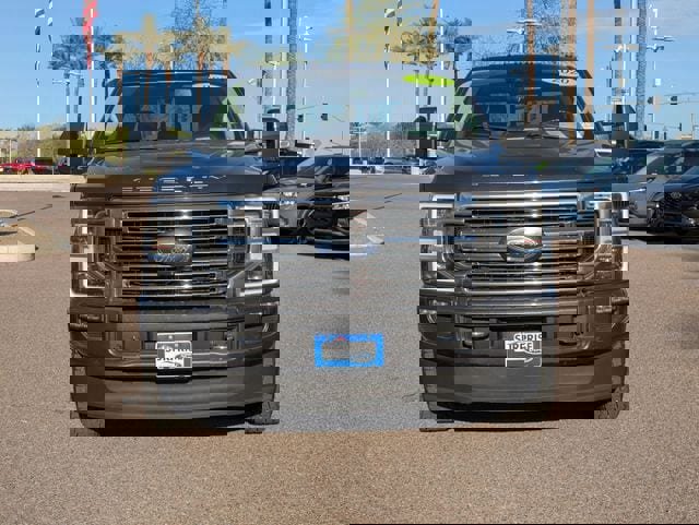 Used 2020 Ford F350 Limited image 9