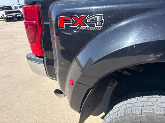 Used 2022 Ford F350 Lariat w/ Lariat Value Package AWD/4WD image 11