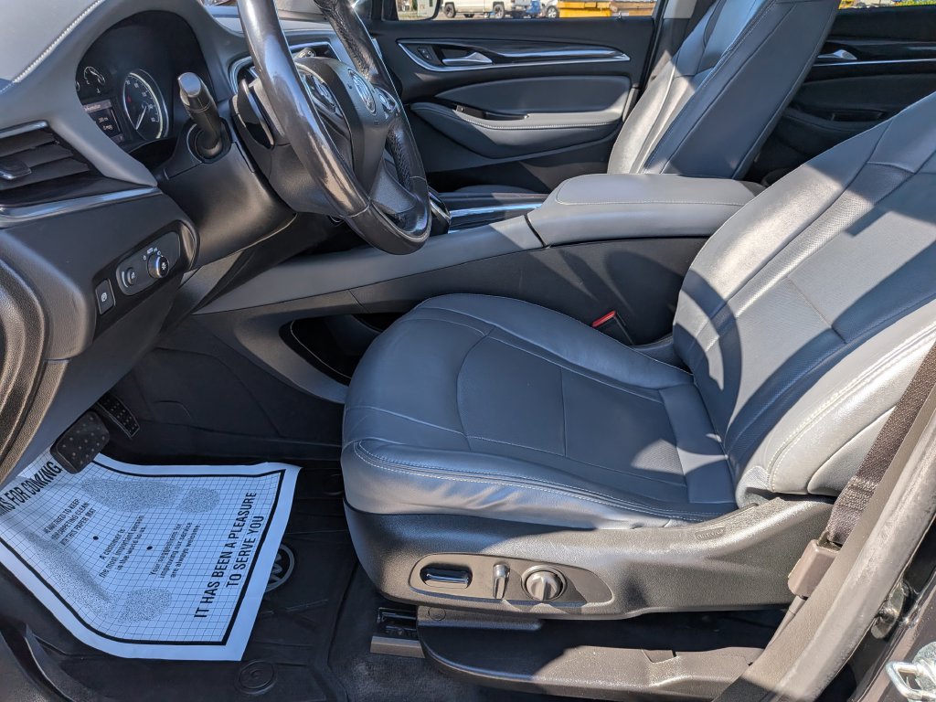 Used 2020 Buick Enclave Essence FWD image 19