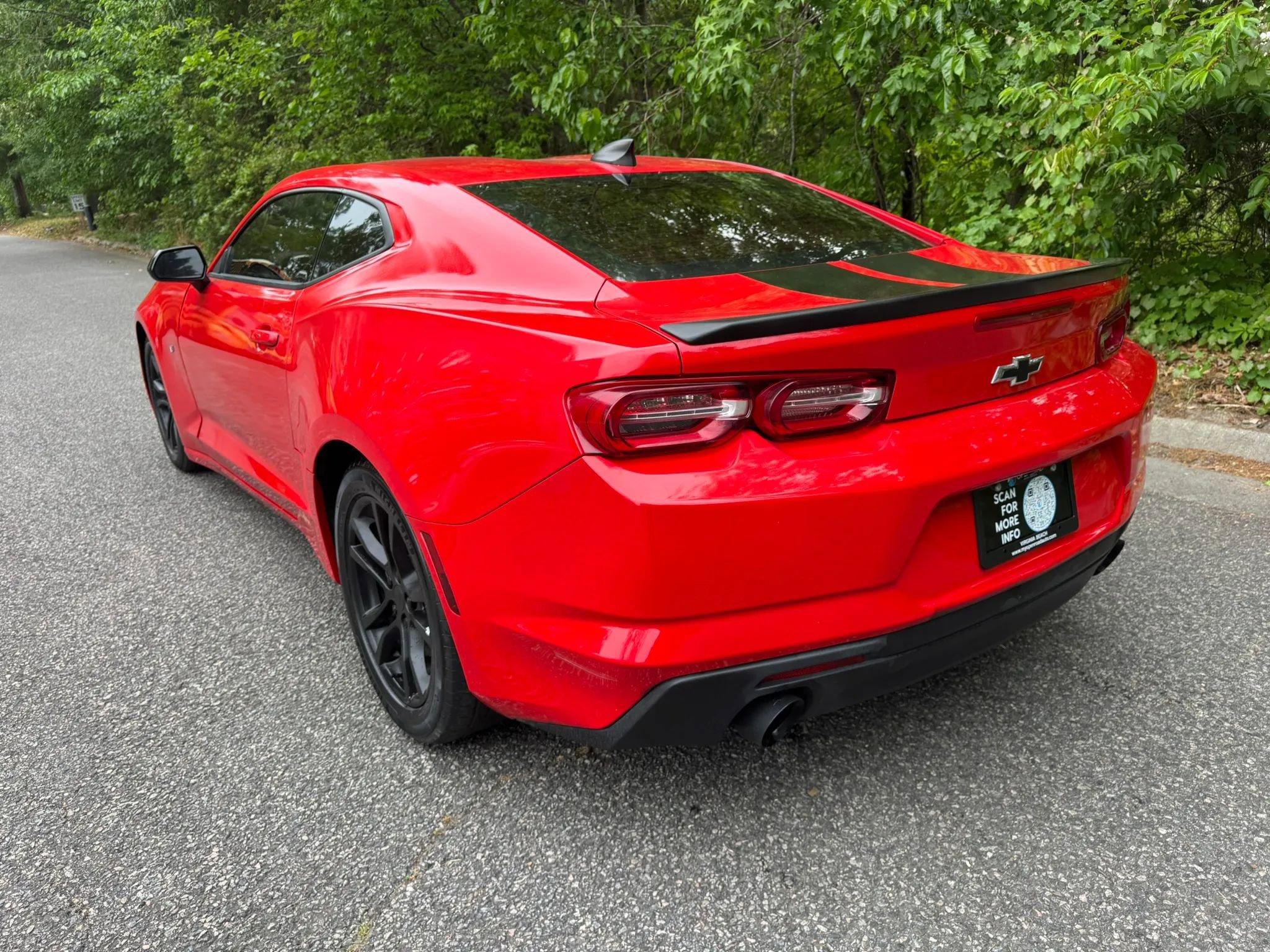 Used 2022 Chevrolet Camaro LS RWD image 5