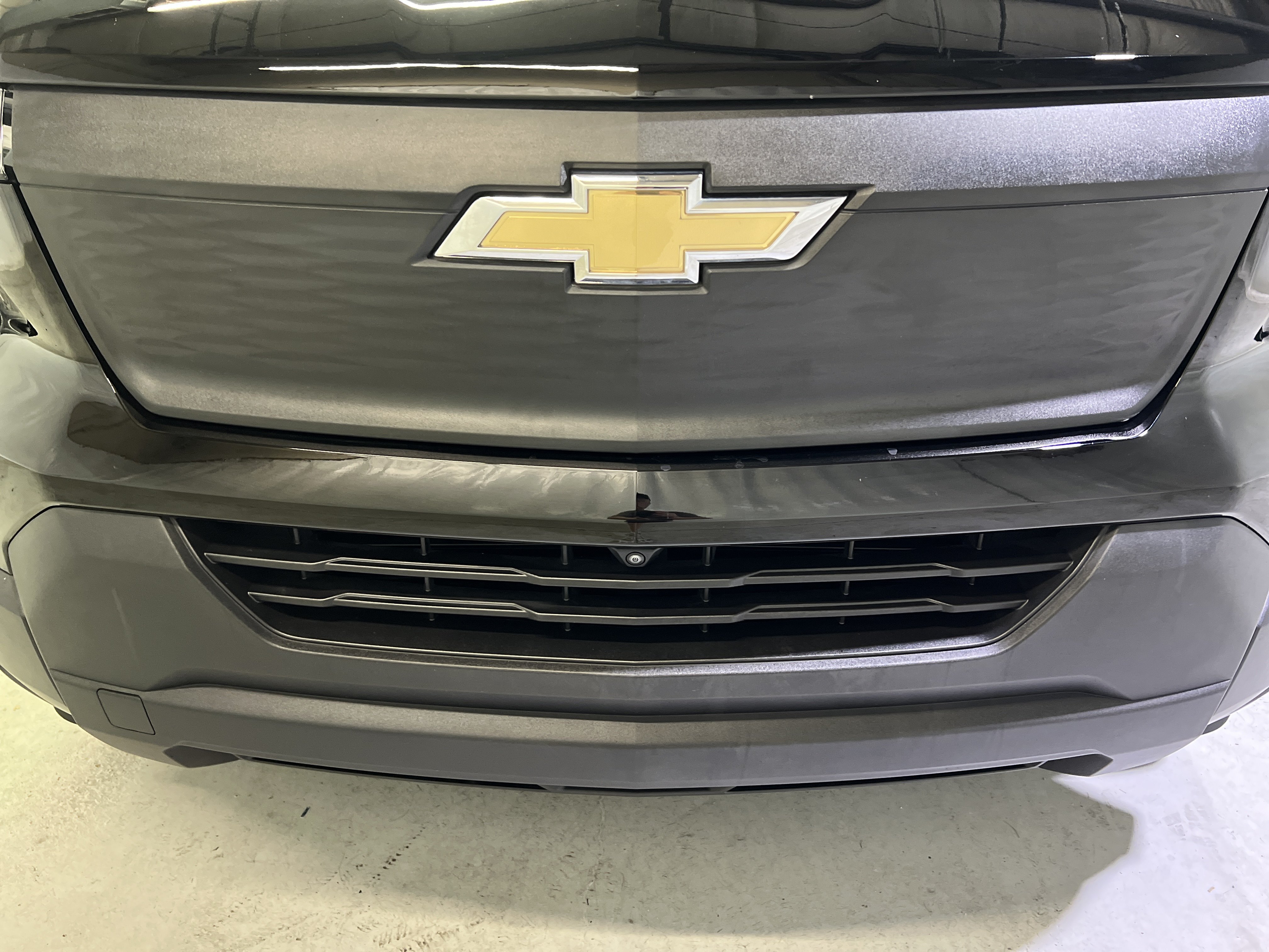 Used 2025 Chevrolet Silverado EV W/T AWD/4WD image 4