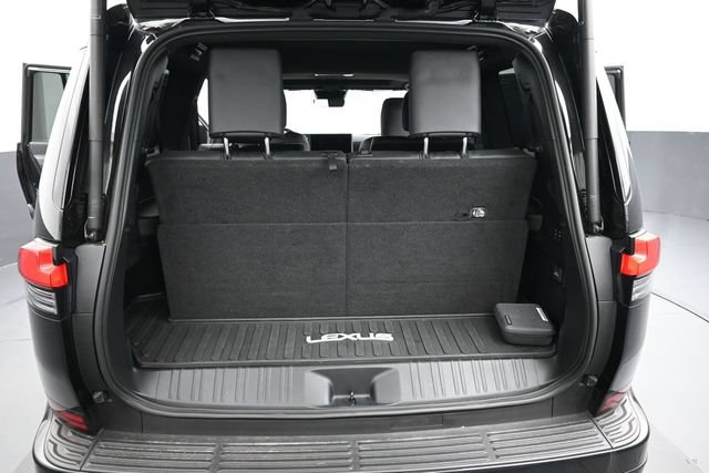 Used 2024 Lexus GX 550 w/ Accessory Package (Z1) AWD/4WD image 4