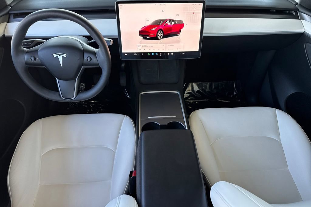 Used 2023 Tesla Model Y Long Range image 12