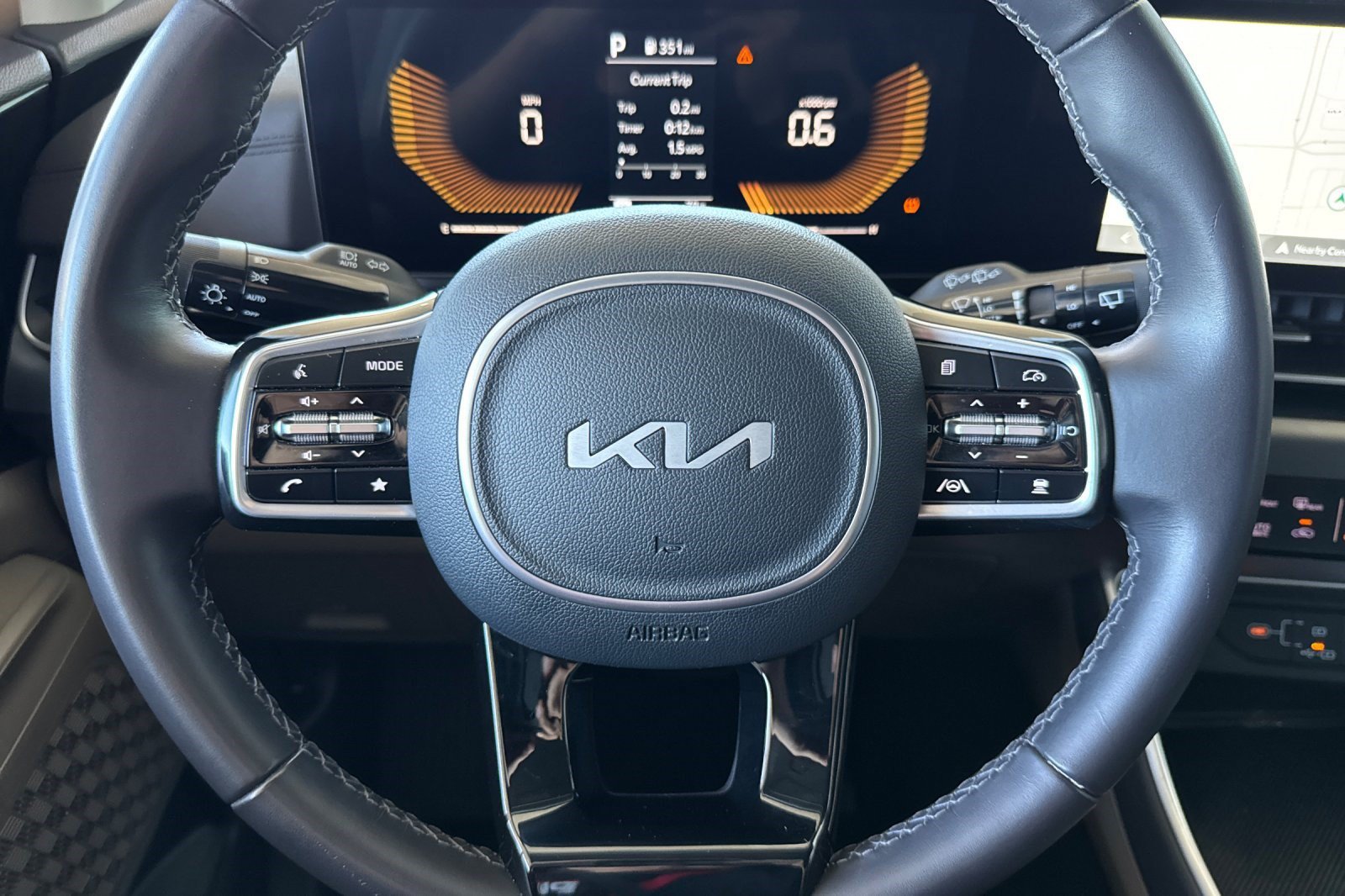 Used 2026 Kia Carnival FWD image 29