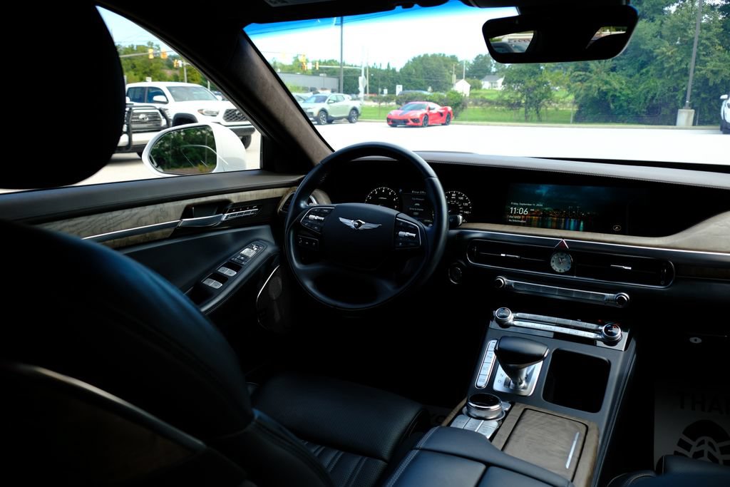 Used 2021 Genesis G90 3.3T Premium RWD image 29