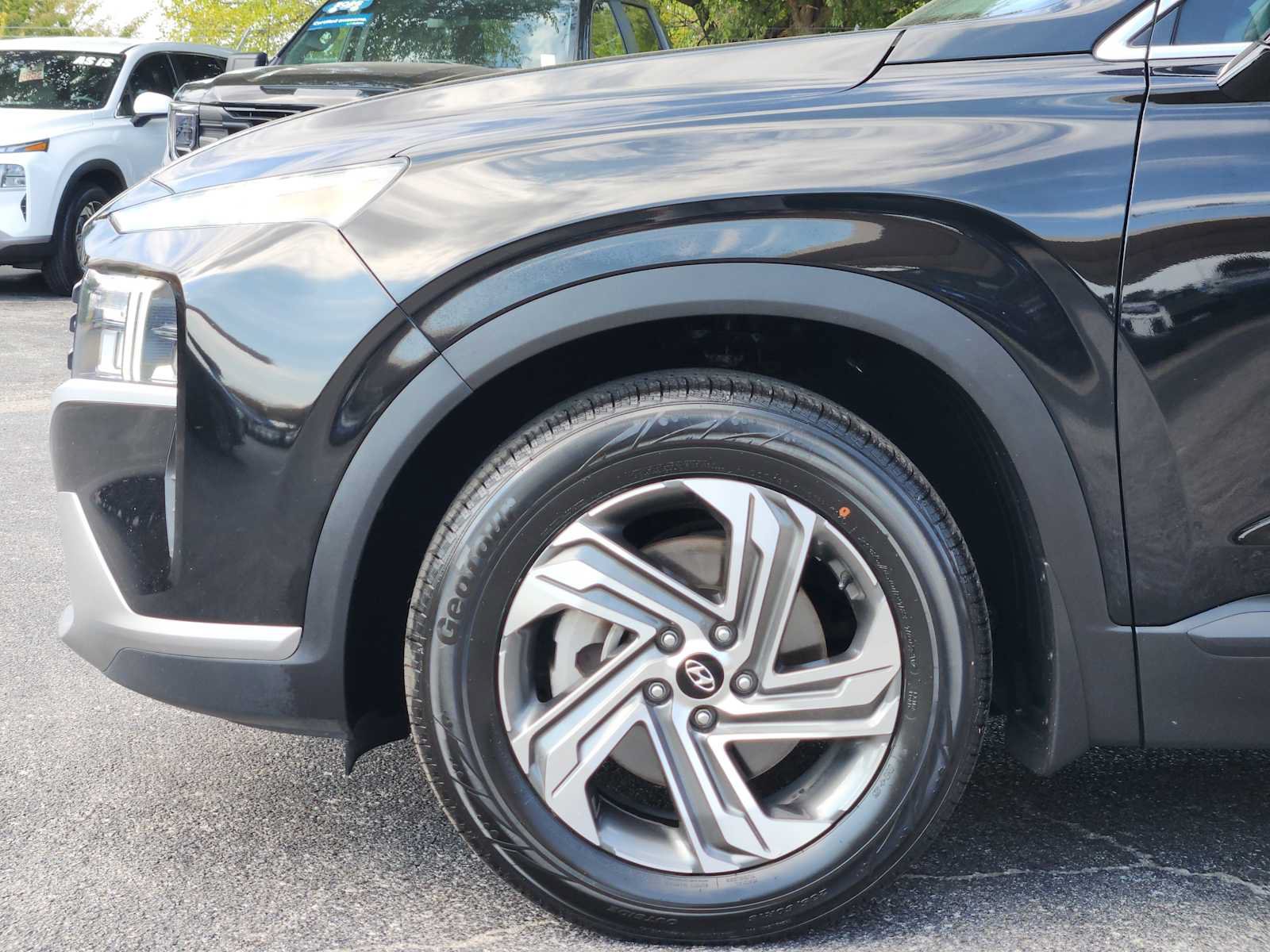 Certified 2023 Hyundai Santa Fe SEL FWD image 9