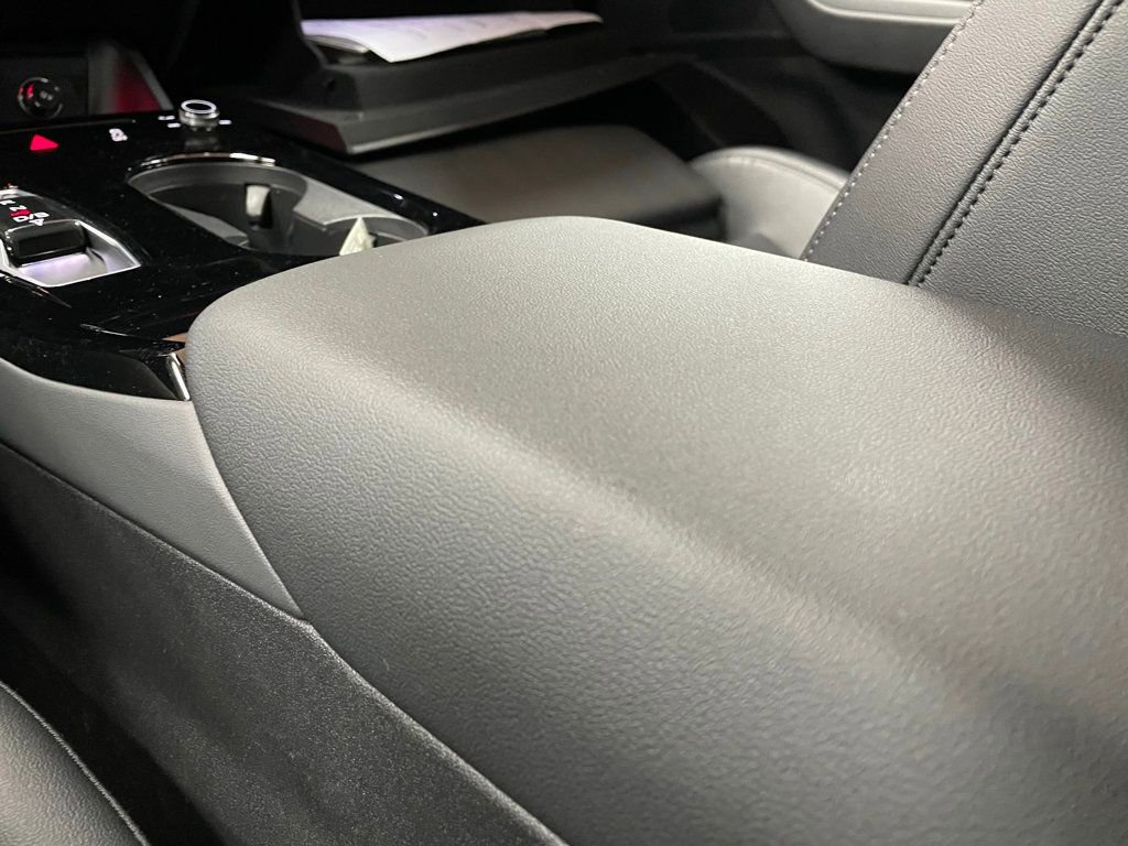 Used 2025 Audi Q6 e-tron Premium Plus w/ Premium Plus image 39