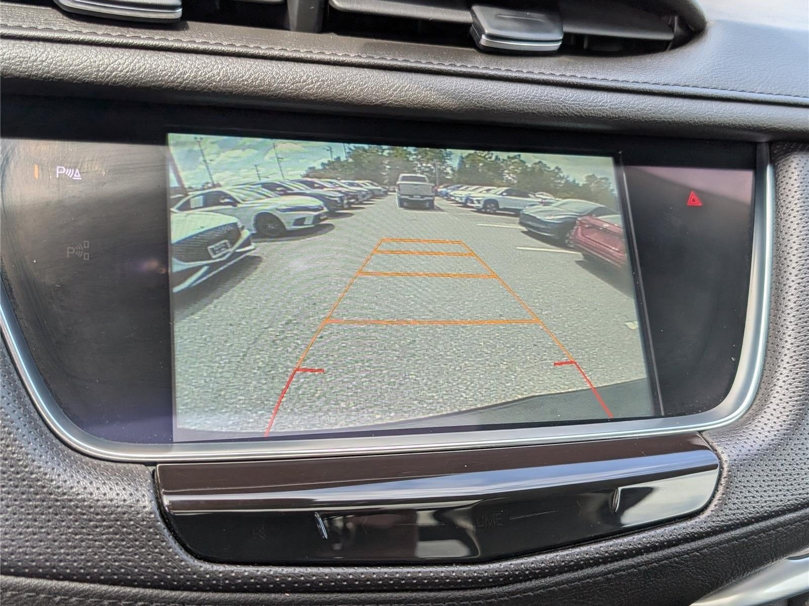 Used 2017 Cadillac XT5 Luxury w/ Driver Awareness Package FWD image 30