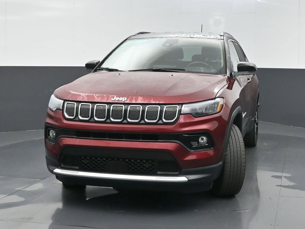 Certified 2022 Jeep Compass Limited image 3