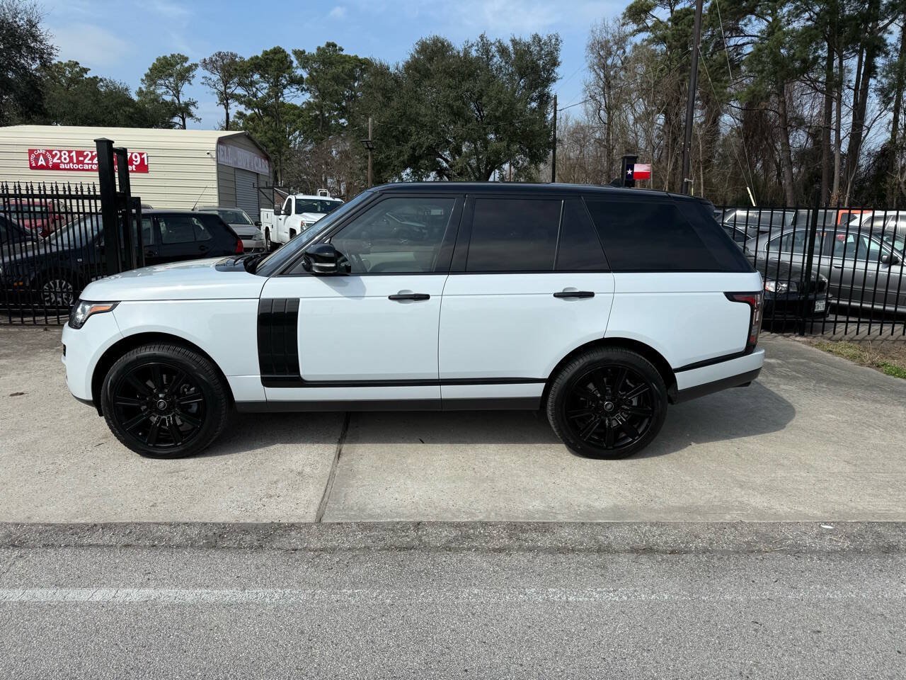 Used 2016 Land Rover Range Rover HSE AWD/4WD image 10