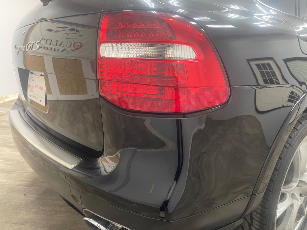 Used 2010 Porsche Cayenne GTS AWD/4WD image 15