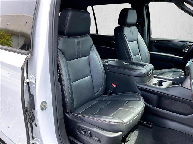 Used 2021 Chevrolet Suburban RST AWD/4WD image 9