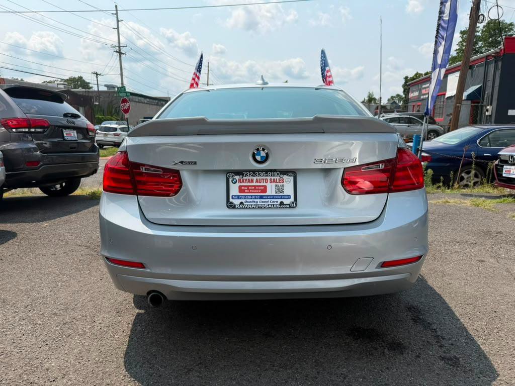 Used 2014 BMW 328d xDrive Sedan AWD/4WD image 5