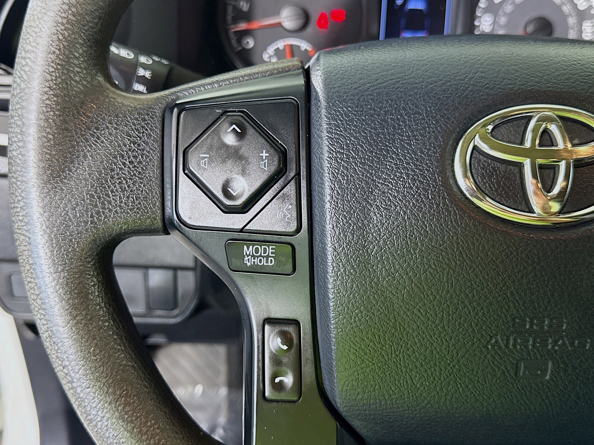 Used 2020 Toyota Tacoma SR image 14