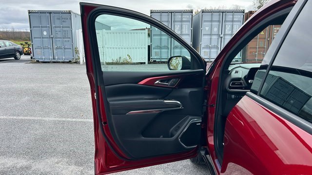 Certified 2024 Chevrolet Traverse RS image 18