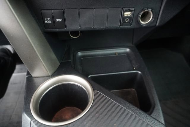 Used 2013 Toyota RAV4 XLE FWD image 29