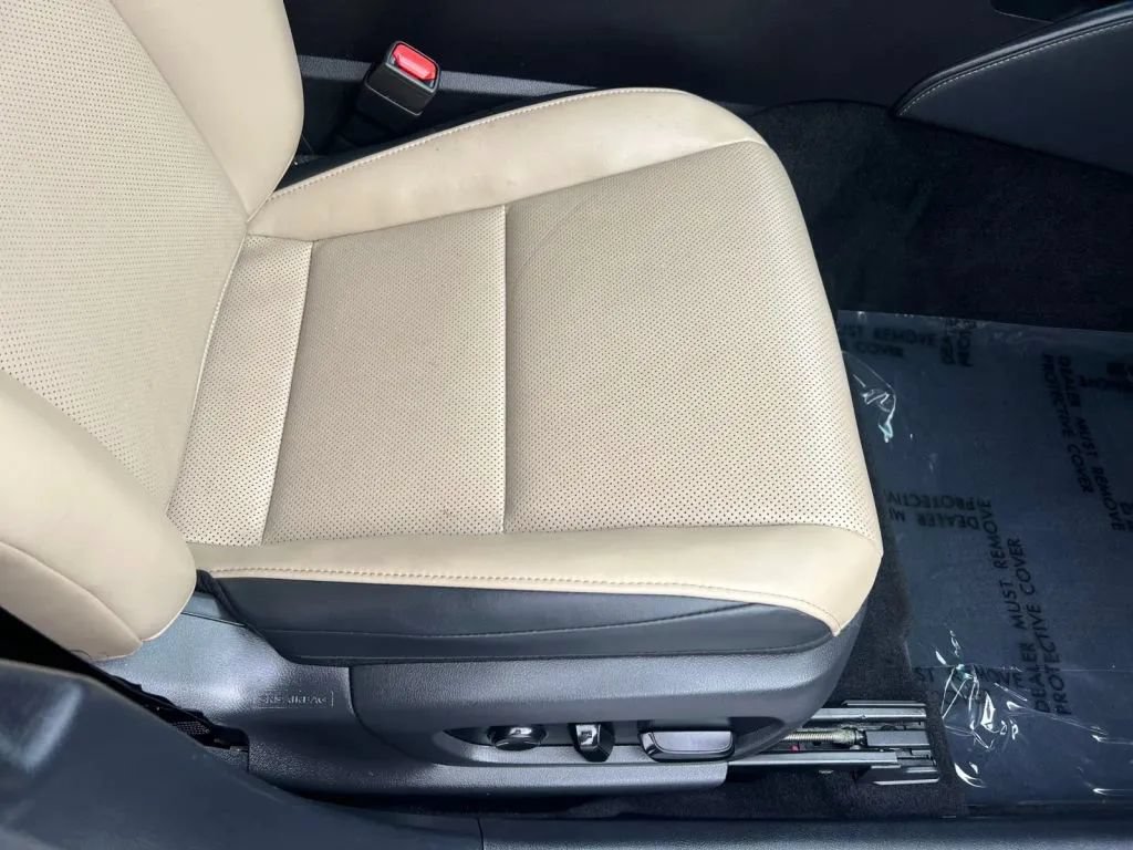 Used 2020 Lexus ES 350 w/ Premium Package FWD image 17