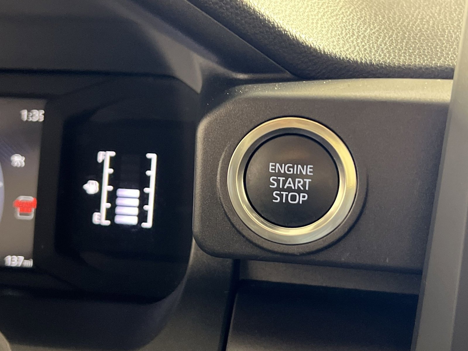 Used 2025 Toyota 4Runner SR5 image 33