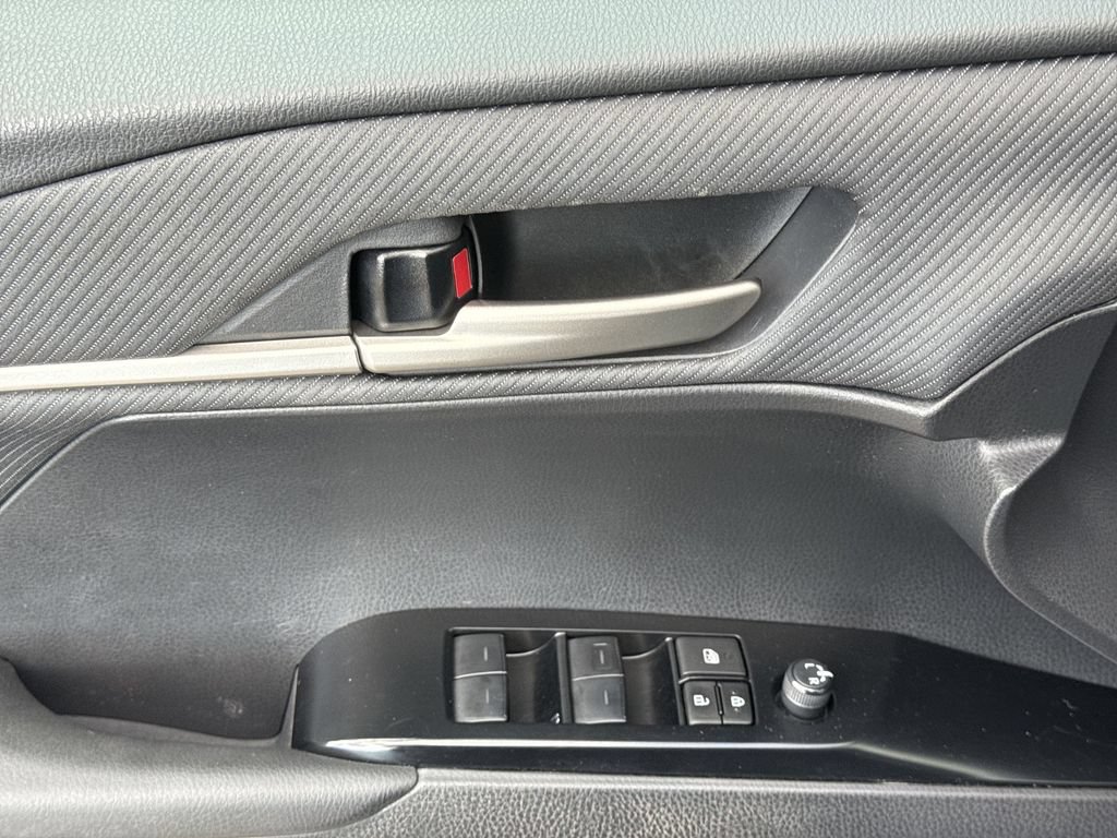 Used 2025 Toyota Camry SE w/ Multimedia Upgrade Package FWD image 15