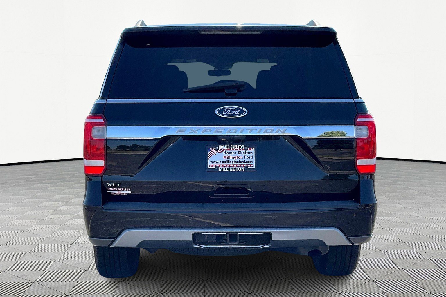 Used 2021 Ford Expedition XLT image 4