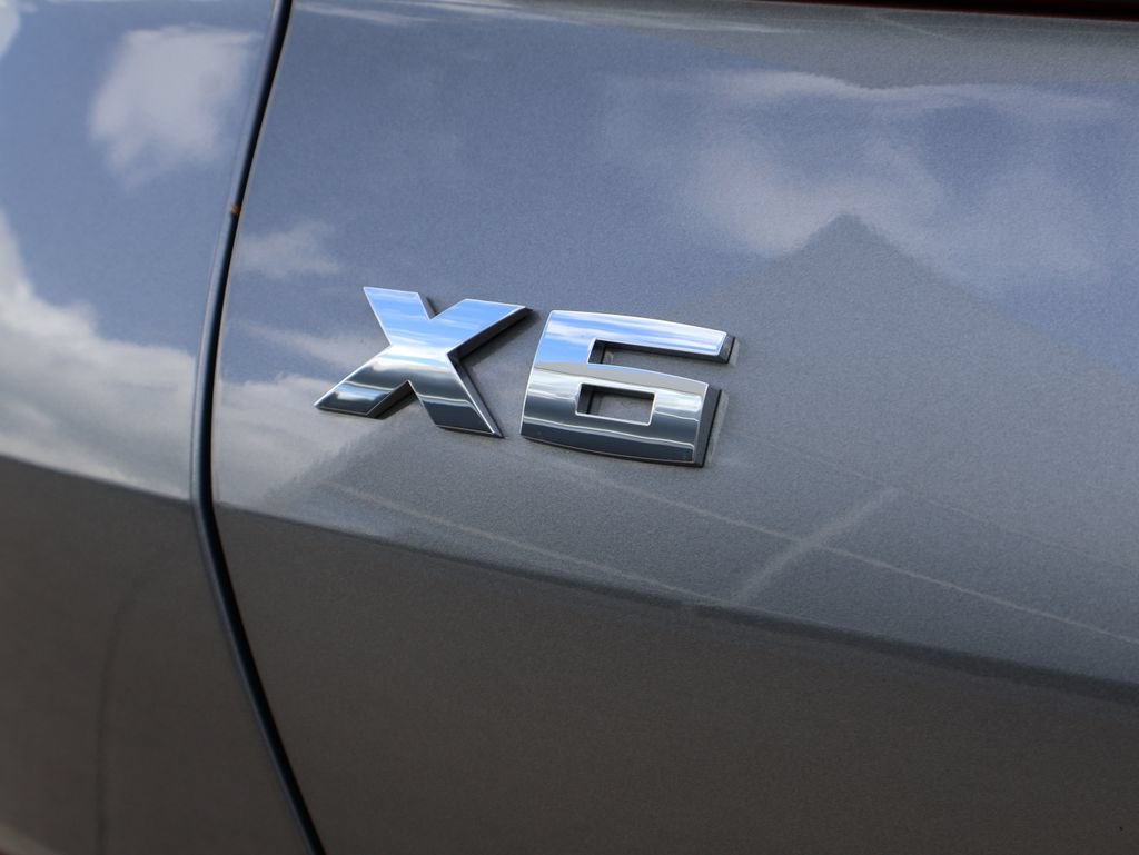 Used 2026 BMW X6 M60i AWD/4WD image 8