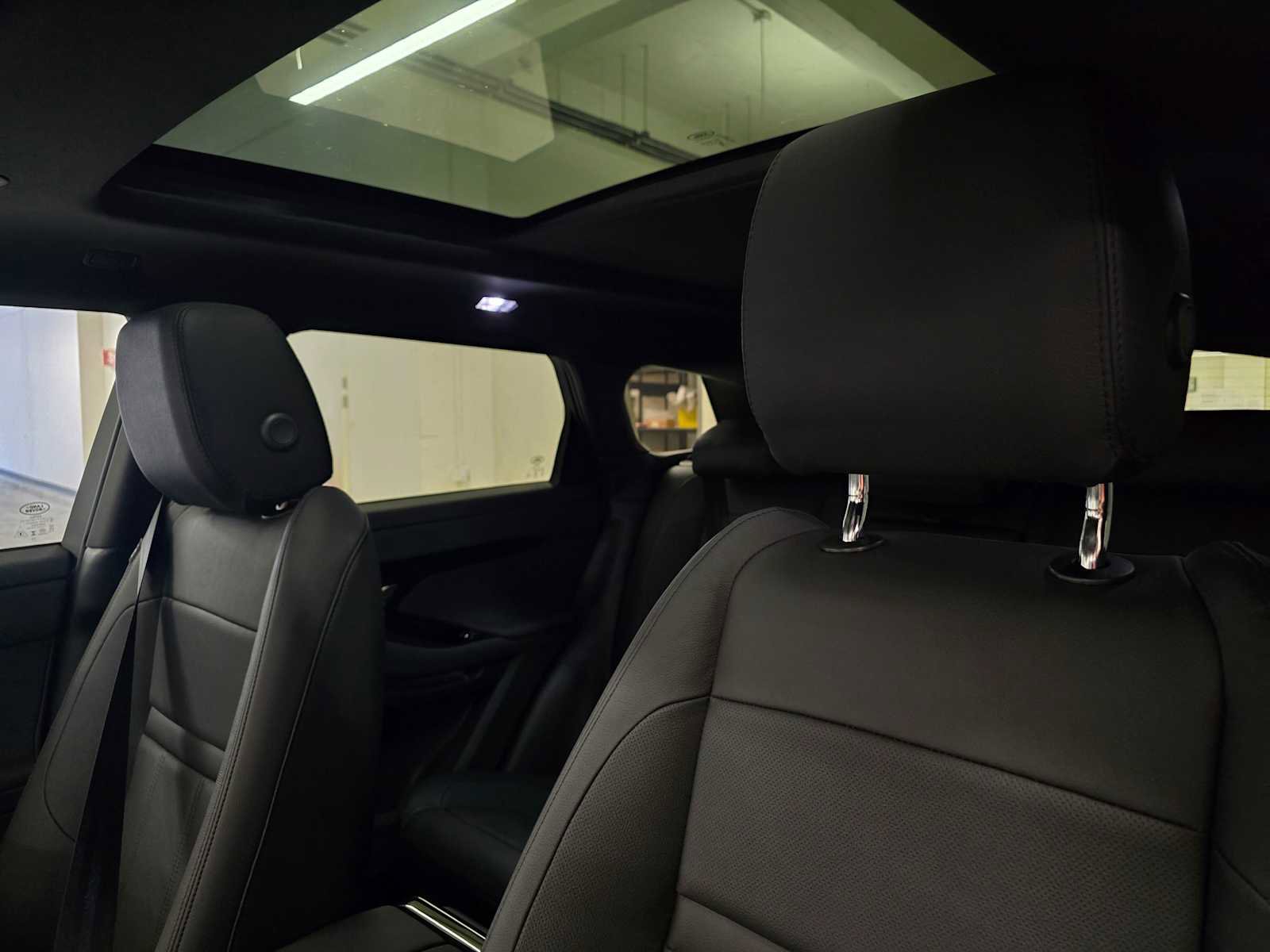 New 2026 Land Rover Range Rover Evoque S AWD/4WD image 23