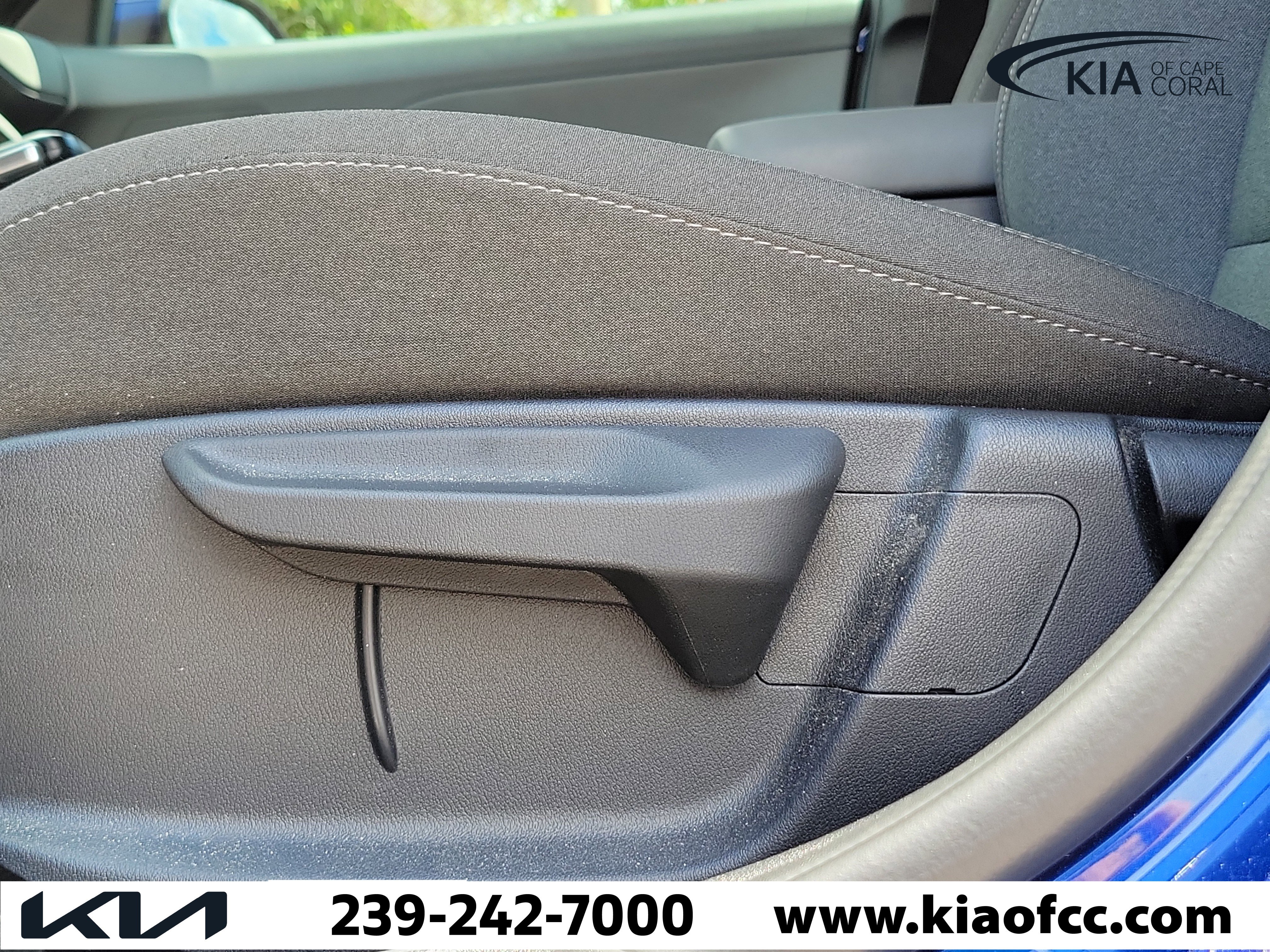Used 2025 Kia K4 LXS FWD image 17