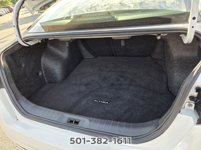 Used 2025 Nissan Altima 2.5 SV FWD image 14