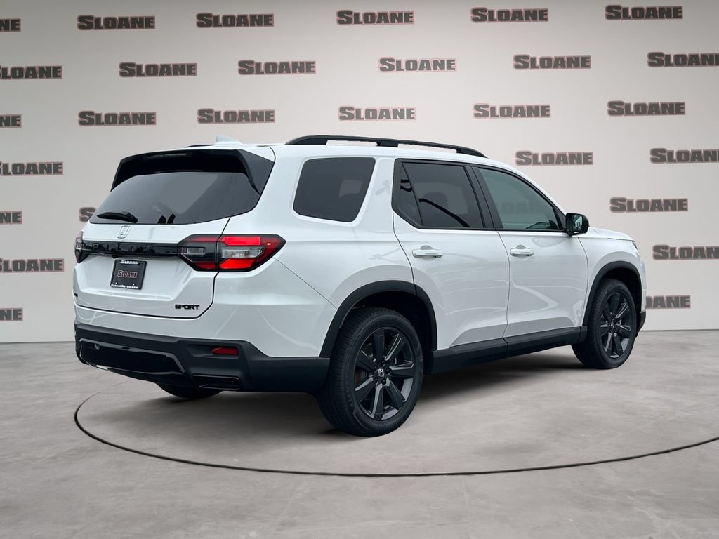 New 2026 Honda Pilot Sport image 5