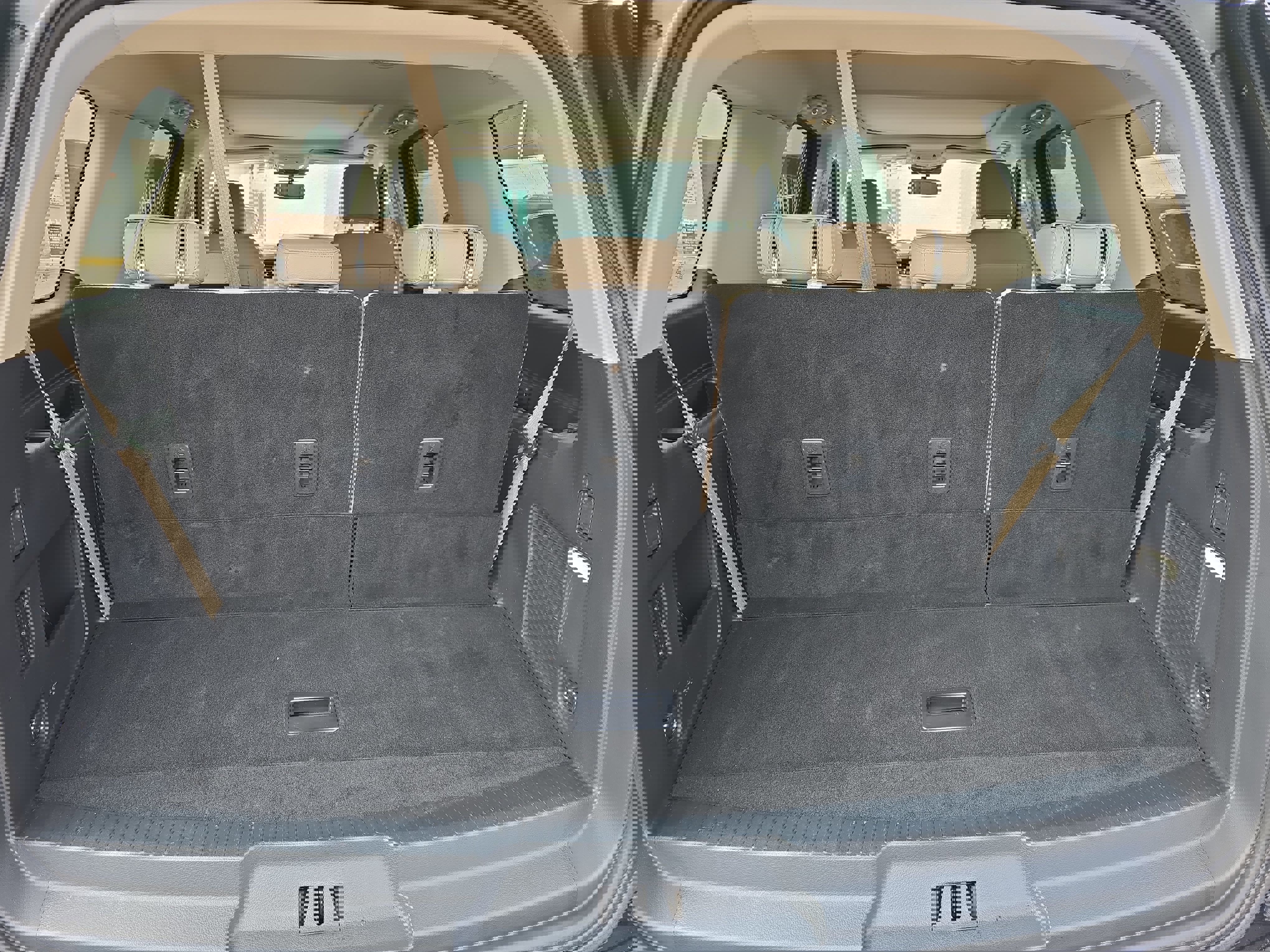 Used 2024 Ford Expedition Limited image 15