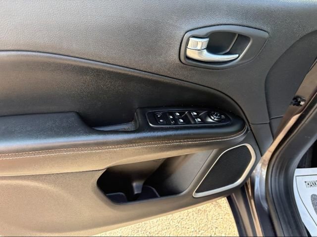 Used 2019 Jeep Compass Latitude image 19