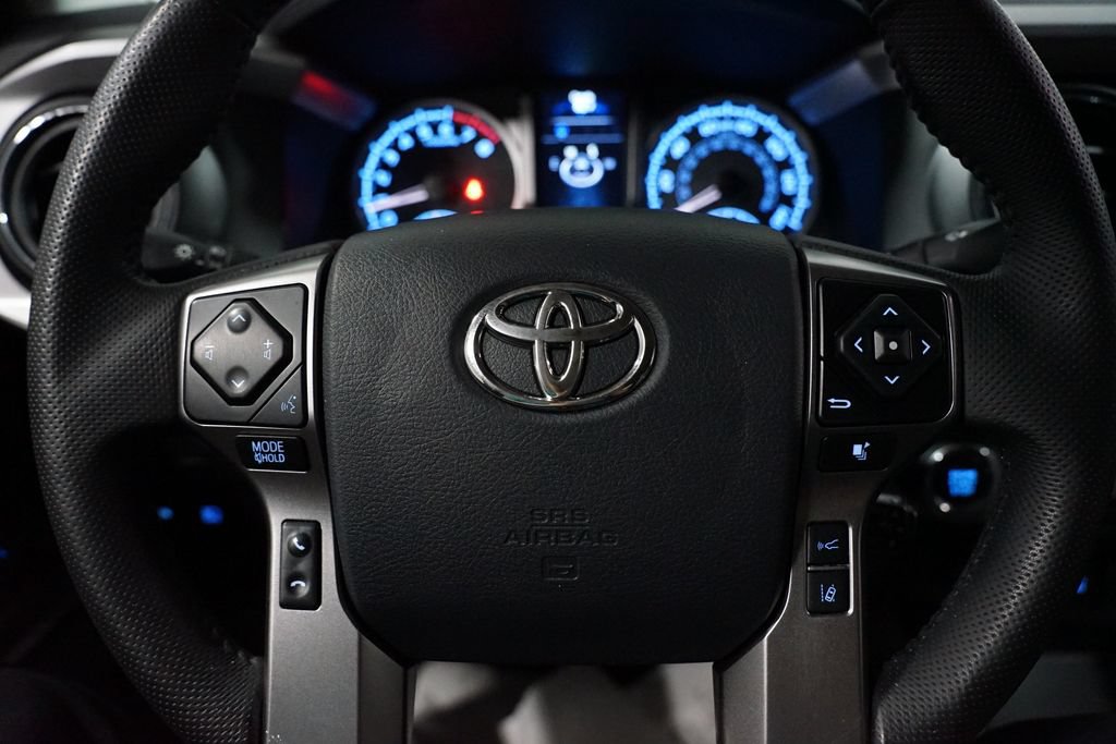 Certified 2023 Toyota Tacoma SR5 AWD/4WD image 13