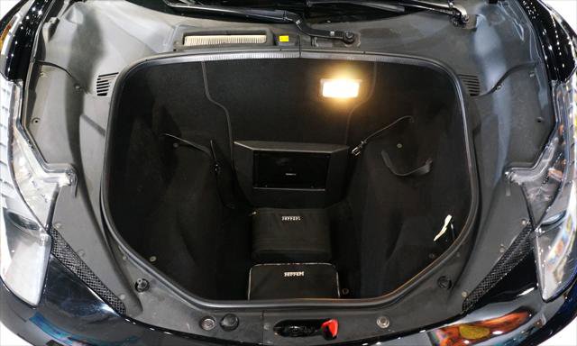 Used 2011 Ferrari 458 Italia Coupe image 22