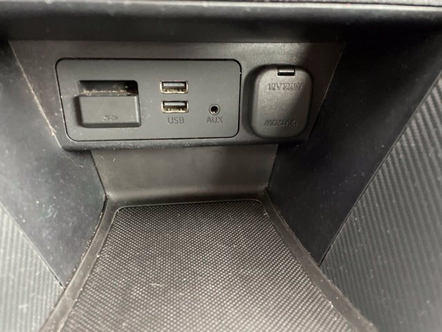 Used 2019 Toyota Yaris LE FWD image 34