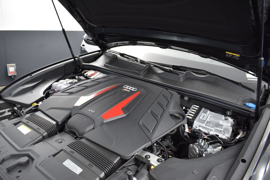 New 2026 Audi RS Q8 performance AWD/4WD image 22