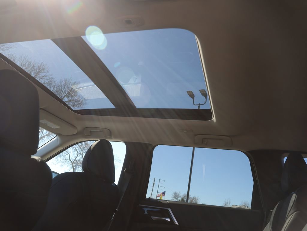 New 2025 Mitsubishi Outlander SE image 25
