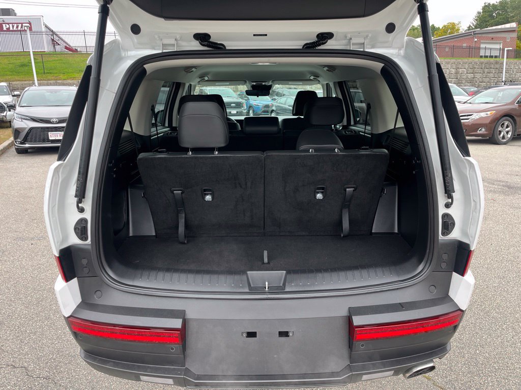 Used 2026 Hyundai Santa Fe SEL AWD/4WD image 5